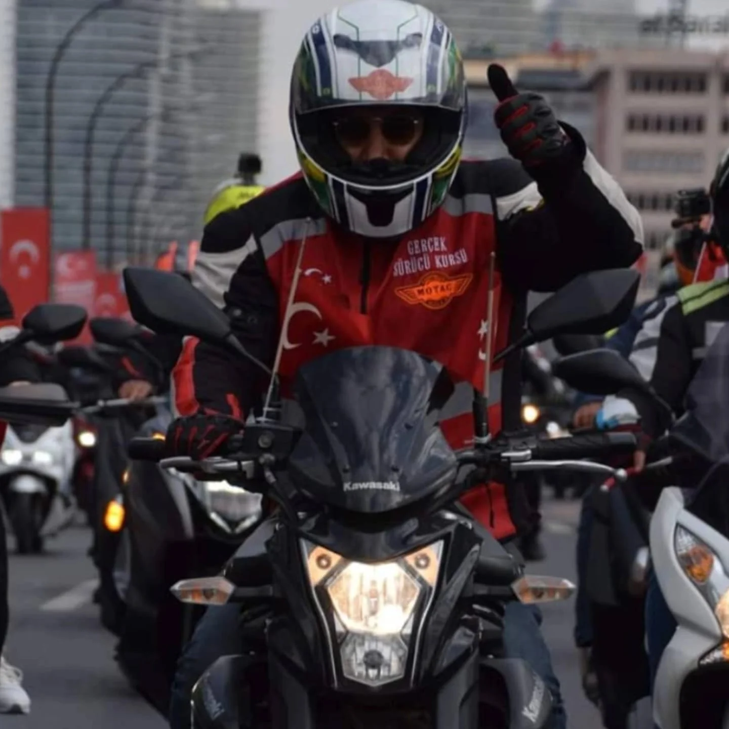 Sınırları Aşan Eğitim: Murat Bozkuş ile Yurt Dışı ve Uzun Yol Sürüş Teknikleri
