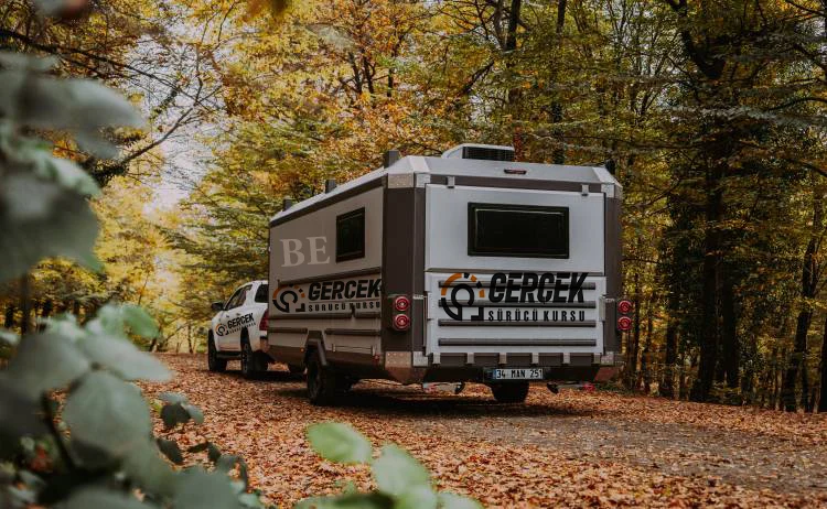 Bostancı Karavan ve Römork Ehliyeti (BE) Rehberi